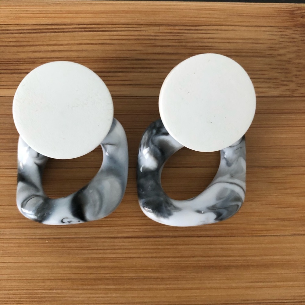 Black/white/gray earrings